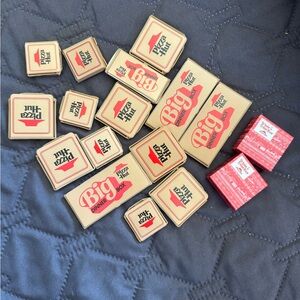 Mini Brands Pizza Hut Big Dinner Box Packaging